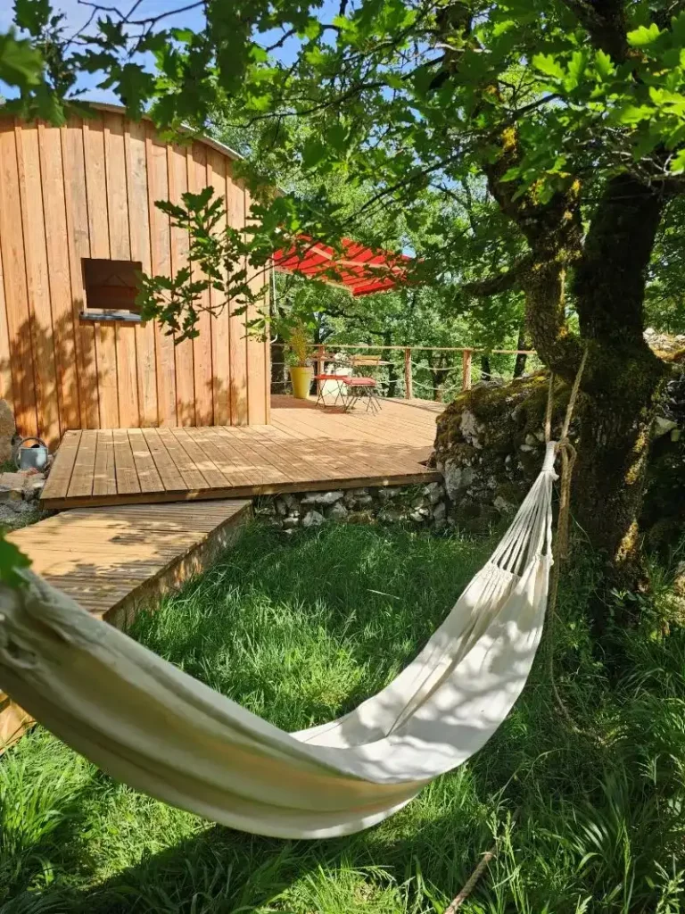 cabane-spa-calme-nature-saint-cirq-lapopie-hamac